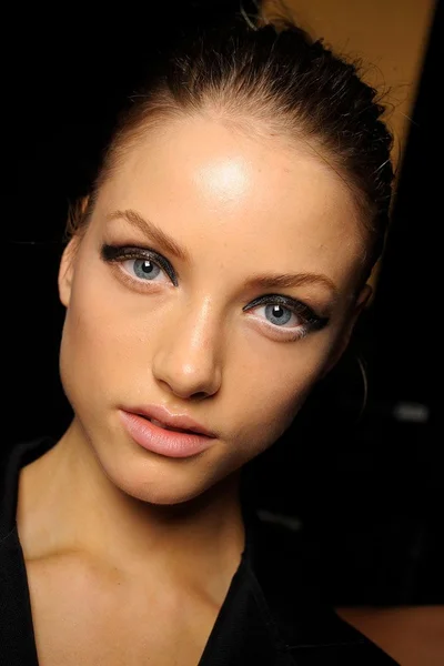Look 4